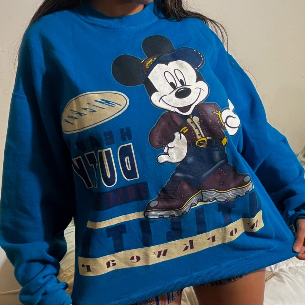 mickey unlimited xl crewneck